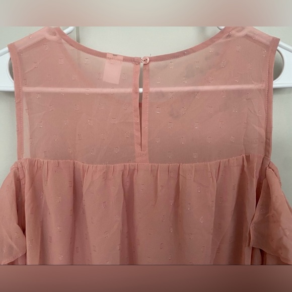 •NWT•Old Navy Metallic Dot Flowy Cold Shoulder Top - Picture 11 of 13